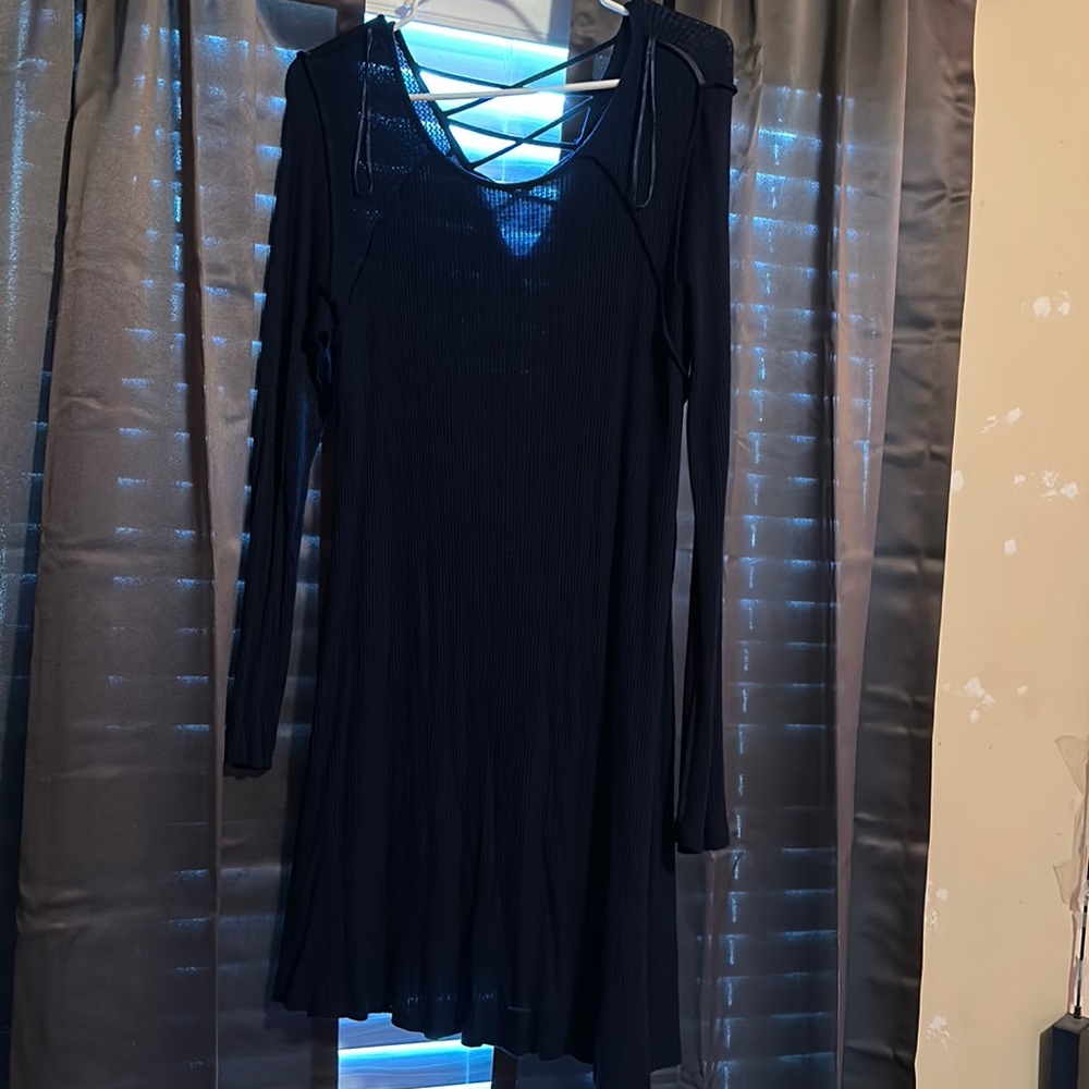 Beautiful Navy blue Minimalist dress with cross cross detailing on the back